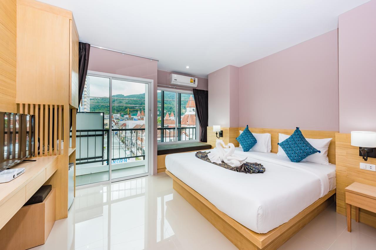 Royal Luxury Hotel Patong Екстер'єр фото